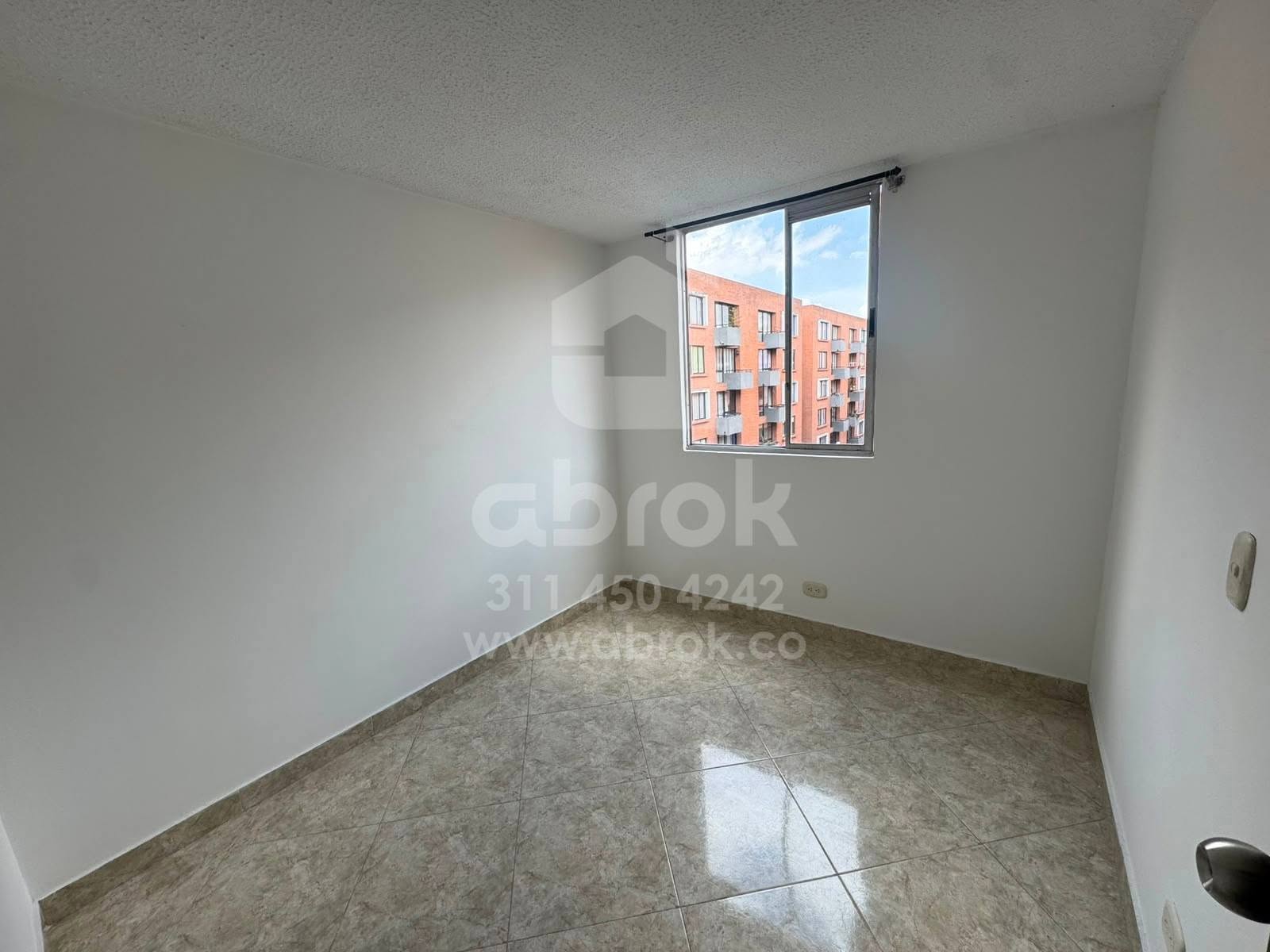 SE ARRIENDA APARTAMENTO CONJUNTO ABEDUL CIUDAD VERDE