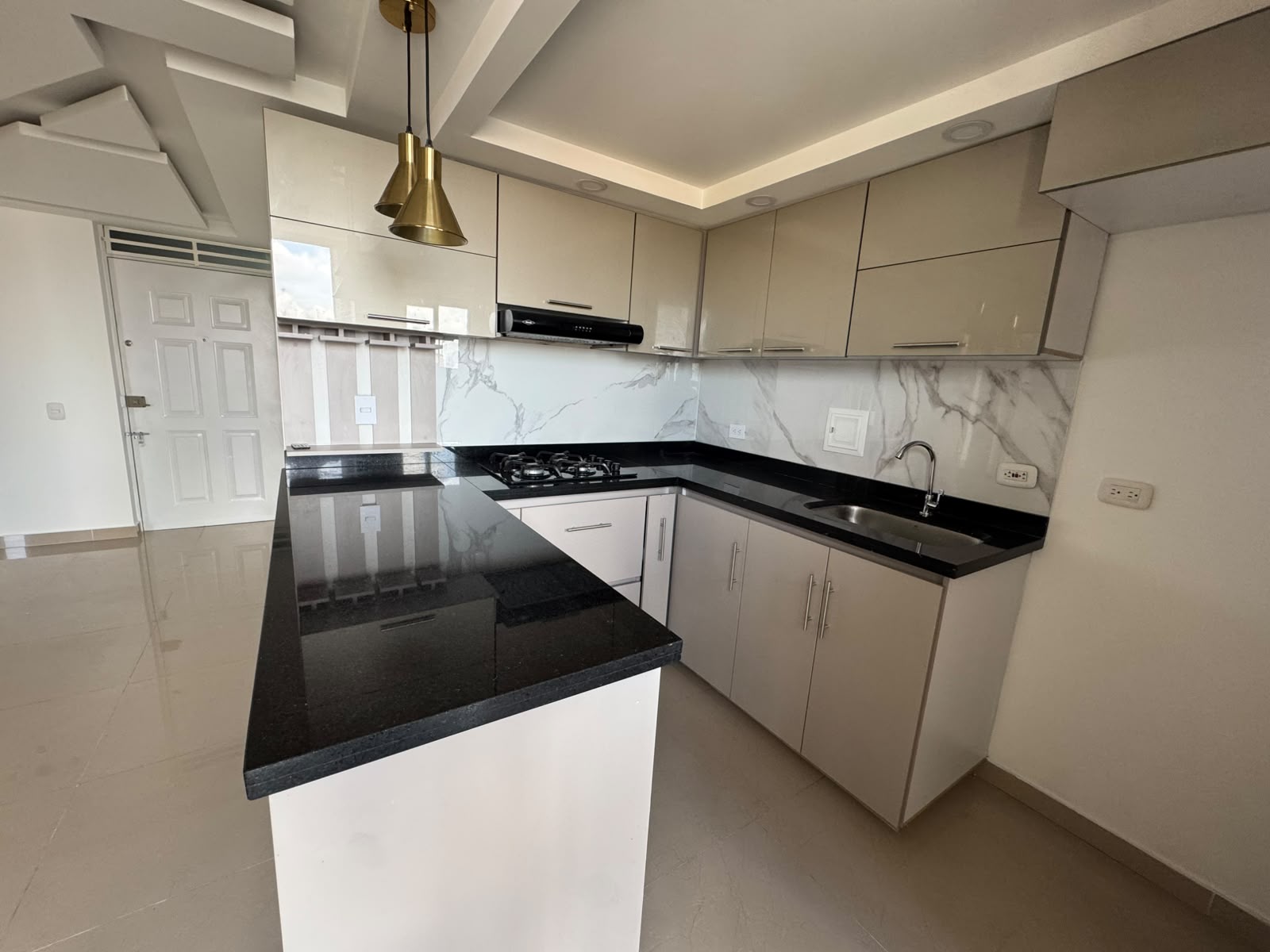 APARTAMENTO EN ARRIENDO SENDEROS DE MADELENA 2 - BOGOTA