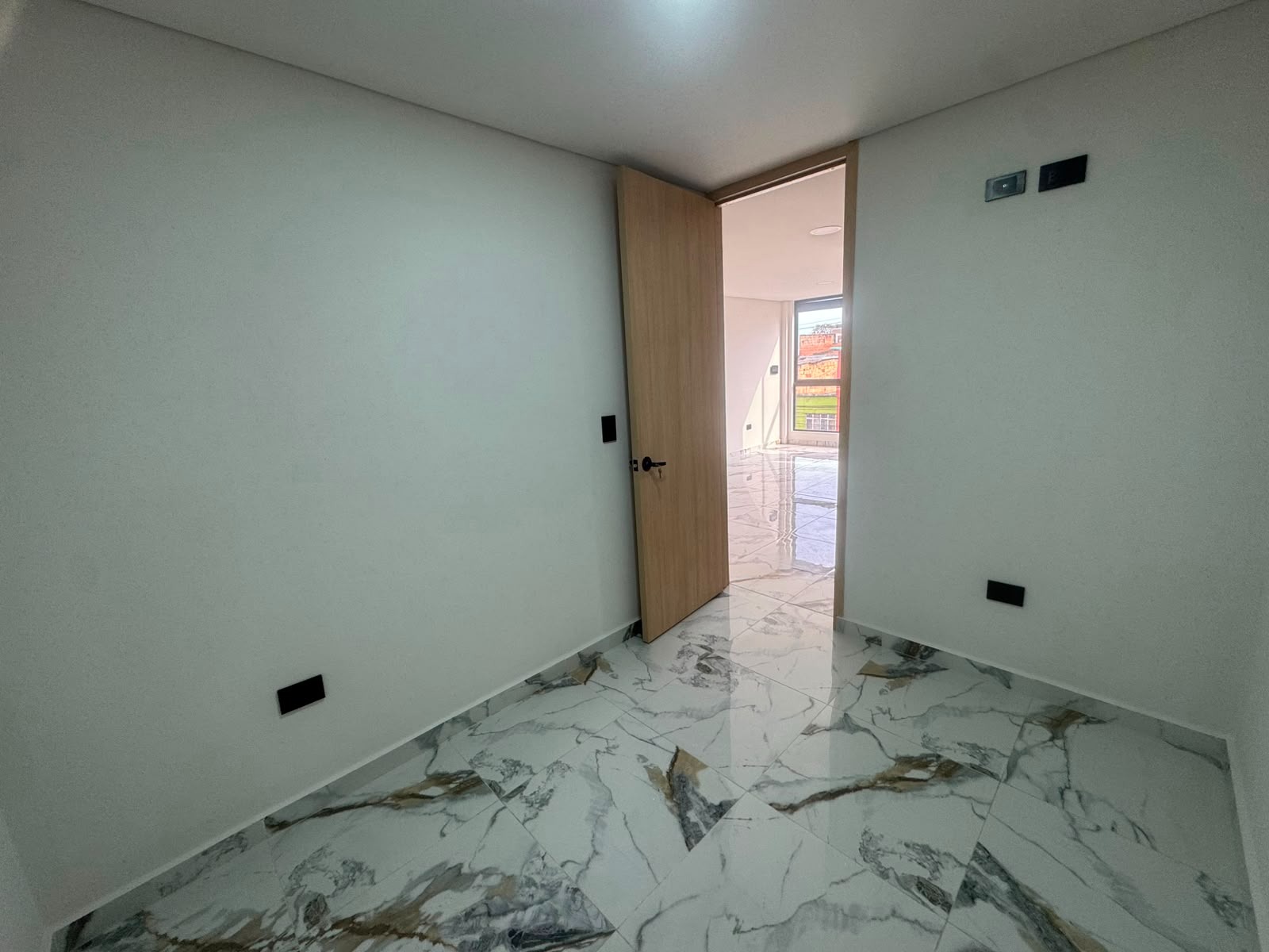 SE ARRIENDA APARTAMENTO PARA ESTRENAR EN BOGOTA BARRIO SANTA ROSITA ENGATIVA