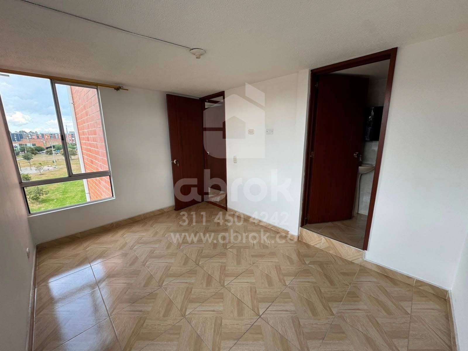 SE ARRIENDA APARTAMENTO EN  CONJUNTO AZAHAR CIUDAD VERDE