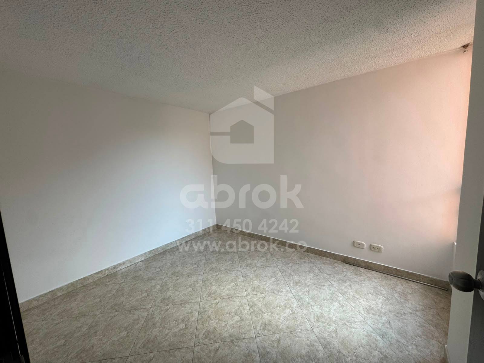 SE ARRIENDA APARTAMENTO CONJUNTO ABEDUL CIUDAD VERDE