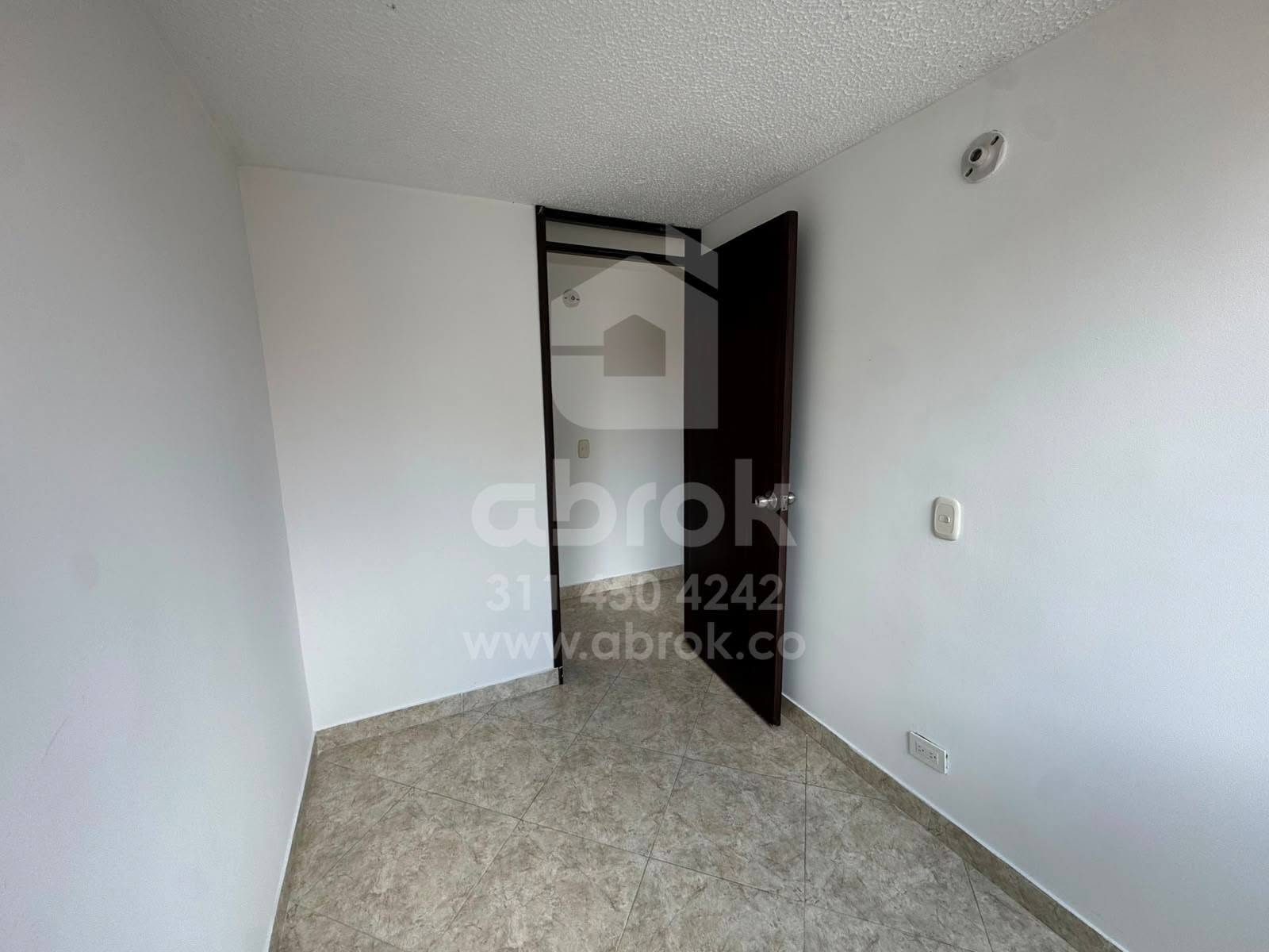 SE ARRIENDA APARTAMENTO CONJUNTO ABEDUL CIUDAD VERDE
