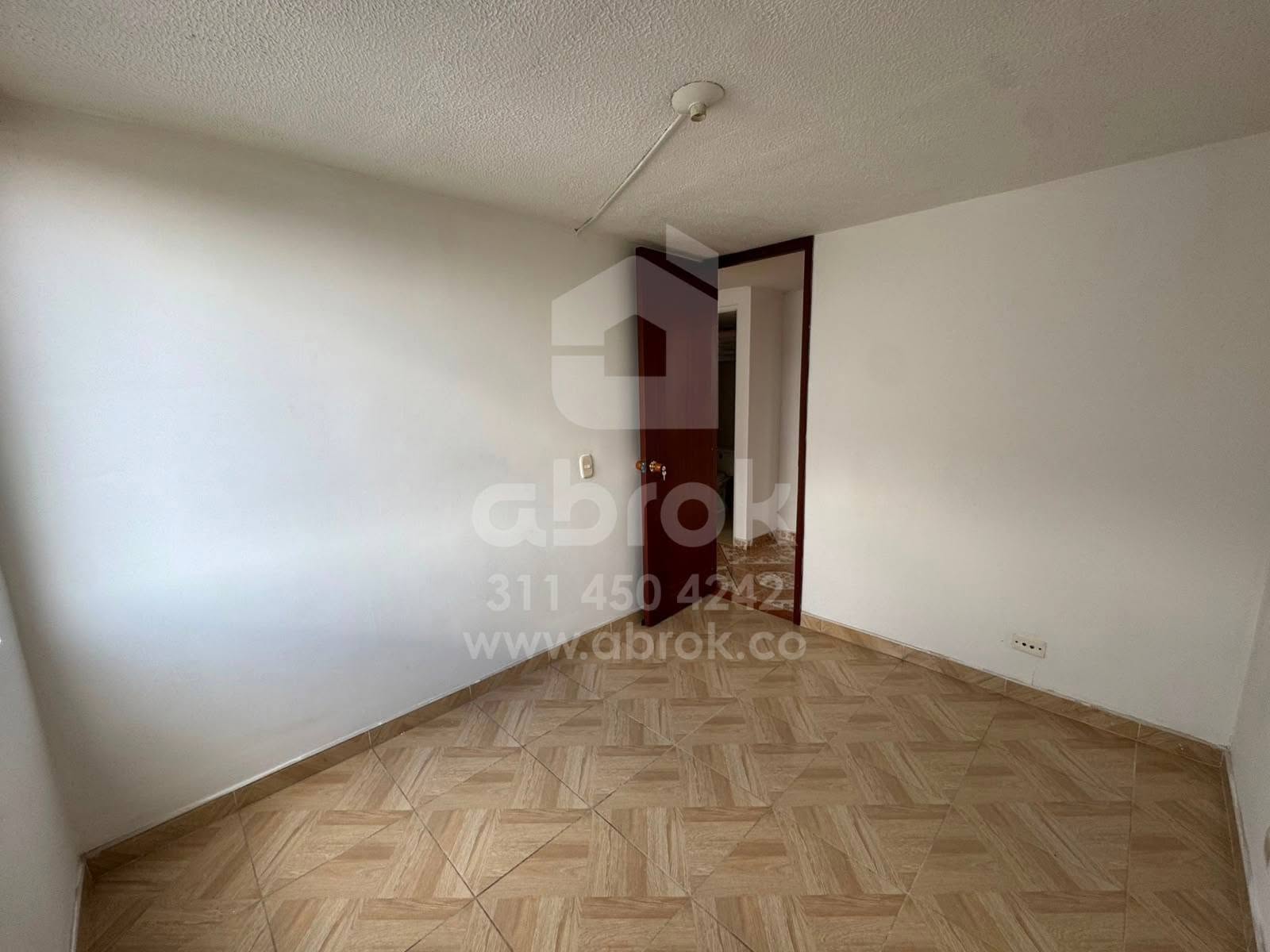 SE ARRIENDA APARTAMENTO EN  CONJUNTO AZAHAR CIUDAD VERDE